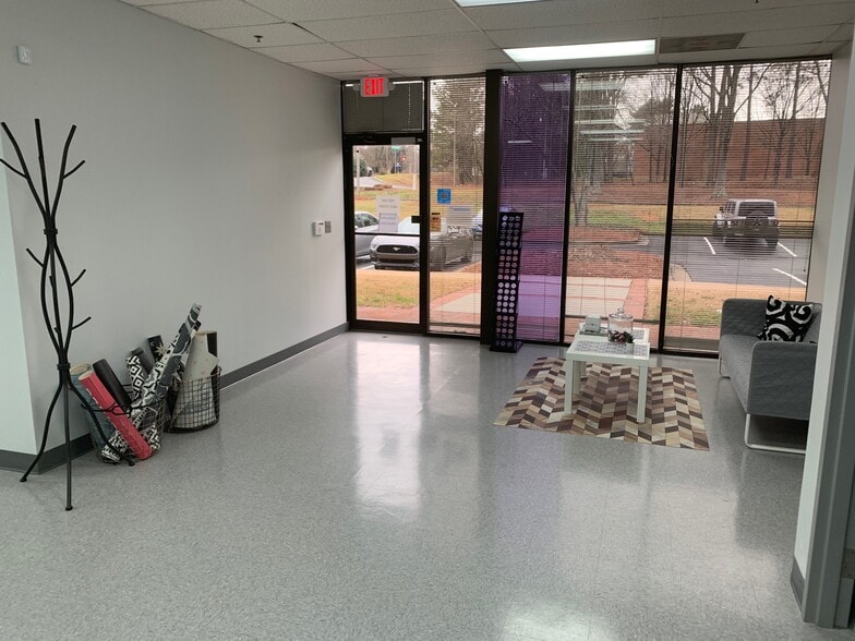 More Photos Of 2725 Northwoods Pky, Peachtree Corners Warehouse For Lease