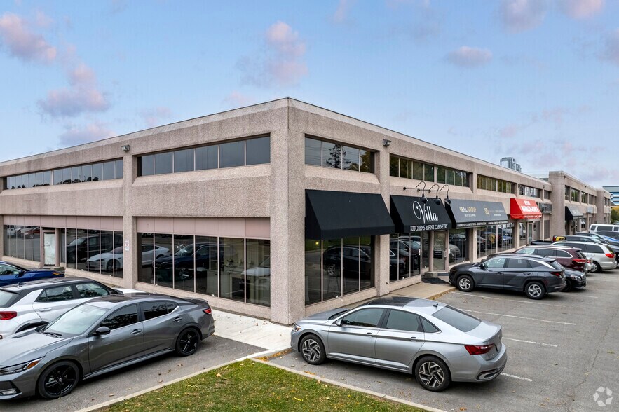 More Photos Of 8111 Jane St, Vaughan Flex For Sale