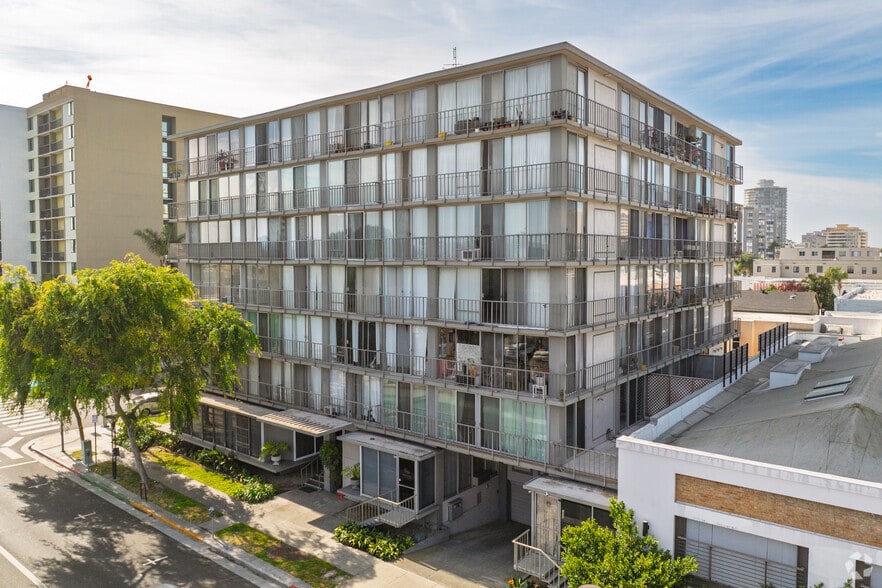 More Photos Of 375 Atlantic Ave, Long Beach Apartments For Lease