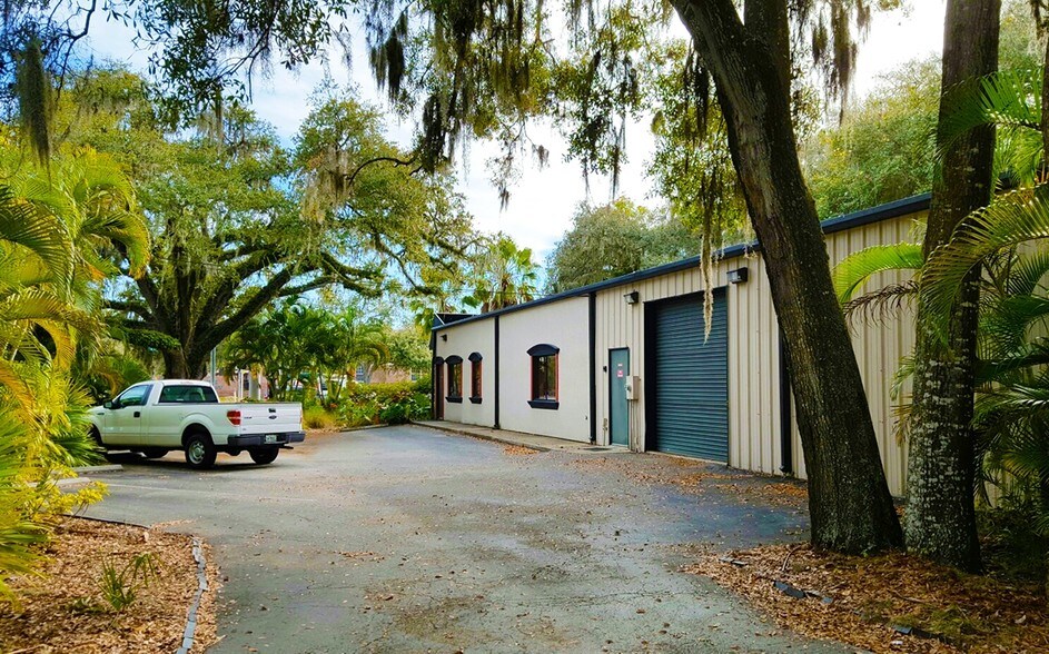 More Photos Of 1625 Manatee Ave E, Bradenton Storefront Retail Office For Sale