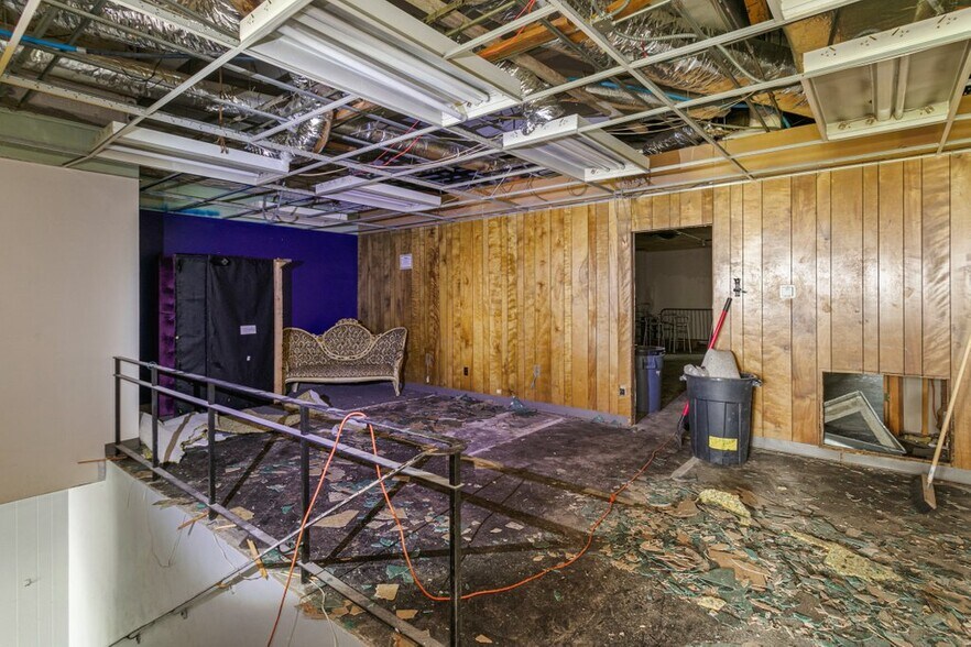 More Photos Of 333 E Bay St, Jacksonville Office For Lease