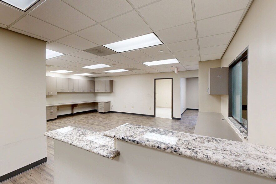 More Photos Of 1315 St Joseph Pky, Houston Medical For Sale