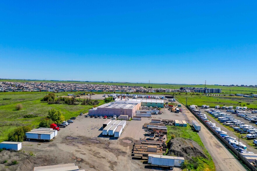 More Photos Of 5054 Peabody Rd, Fairfield Warehouse For Lease