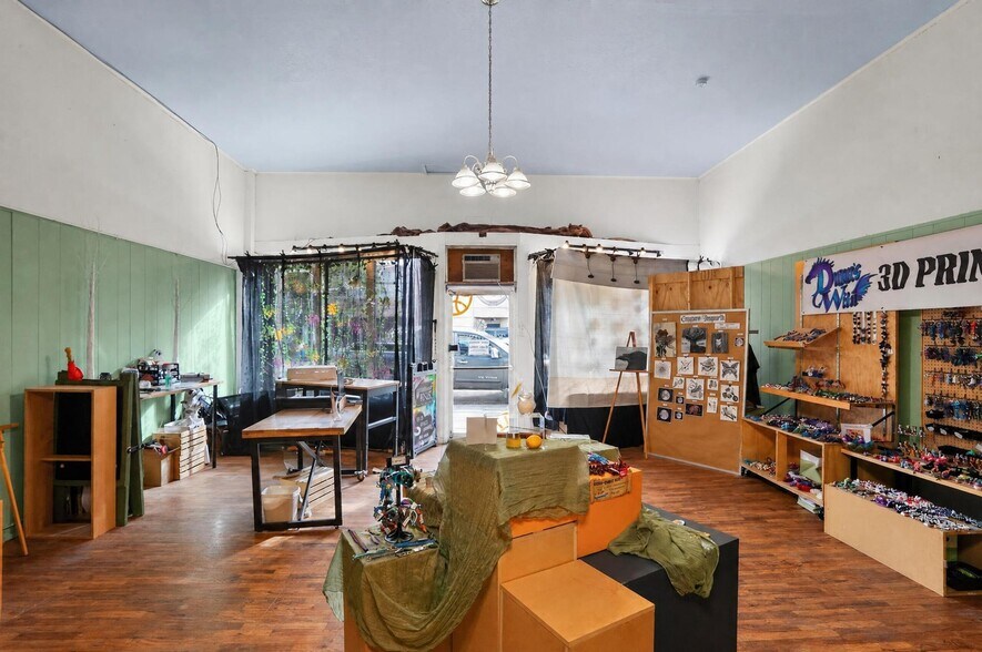 More Photos Of 609 Main St, Walsenburg Storefront Retail Office For Sale