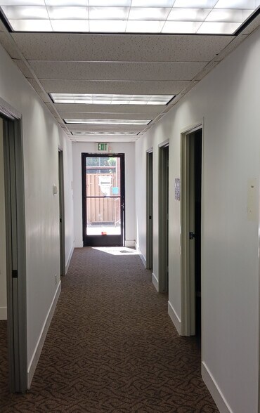 More Photos Of 7028 Indiana Ave, Riverside Medical For Lease