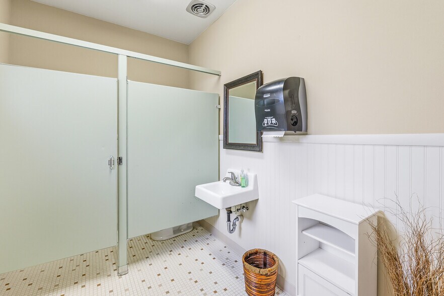 More Photos Of 181 S Main St, Markesan Office Residential For Sale