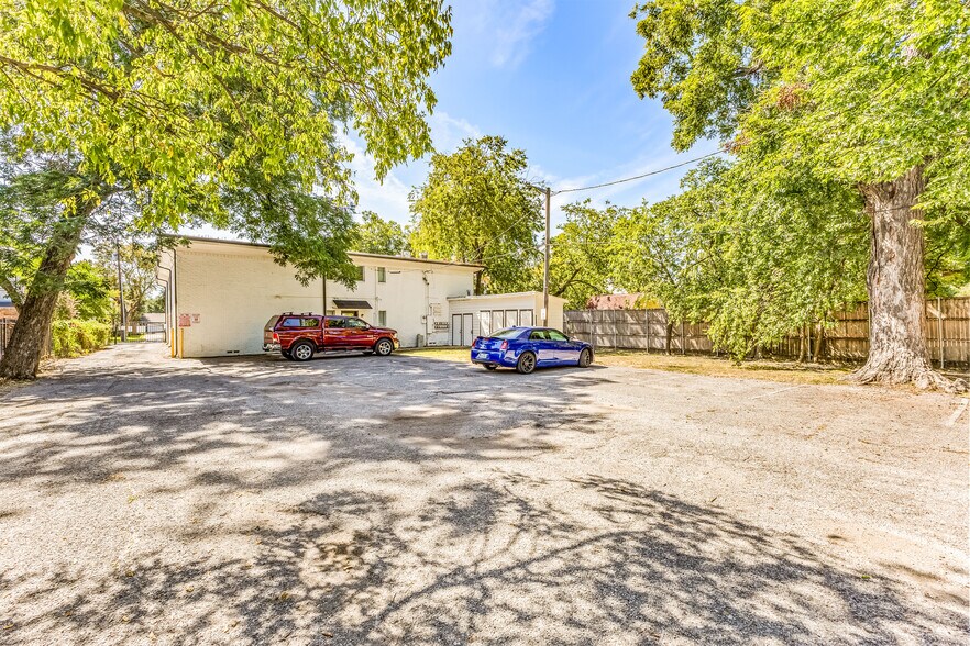 More Photos Of 4915 Reiger Ave, Dallas Apartments For Sale