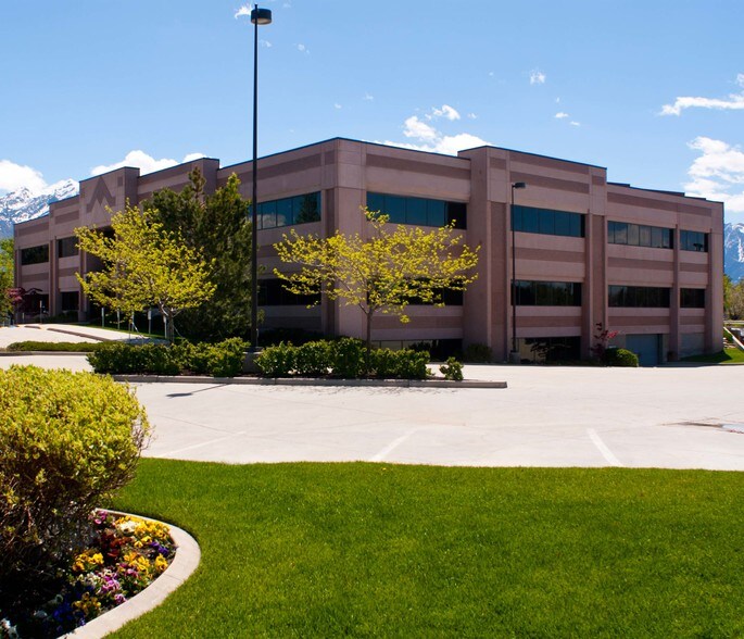 746 E Winchester St, Murray, UT 84107 Office Live Work Unit For Sale