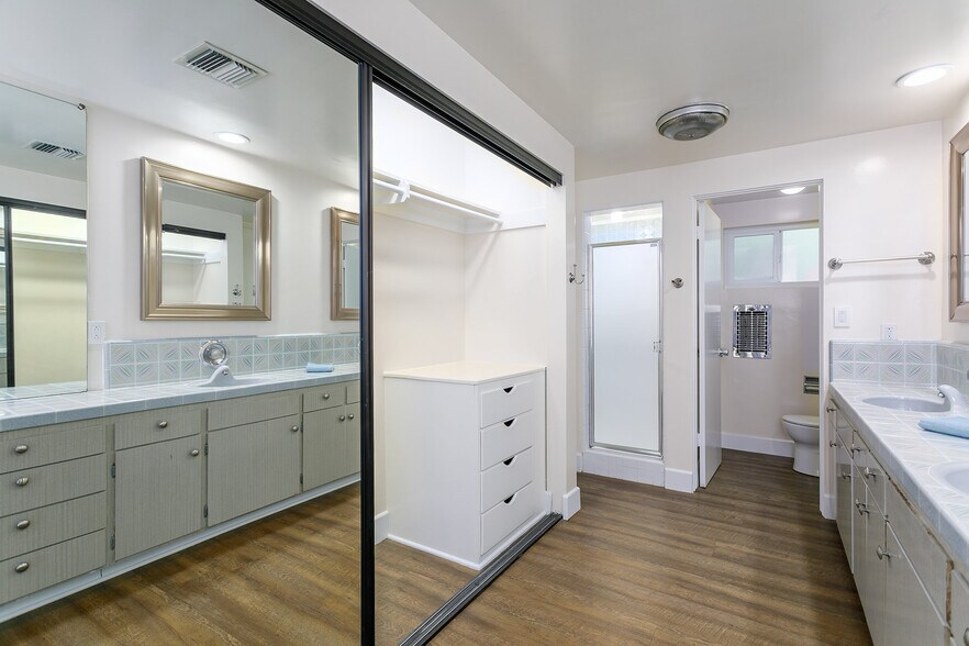 More Photos Of 1724 Meridian Ave, South Pasadena Apartments For Sale