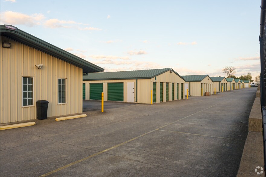 More Photos Of 851 E Jefferson Pike, Murfreesboro Self Storage For Lease