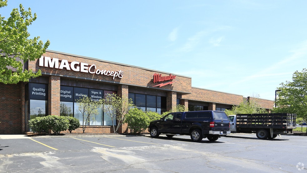 More Photos Of 8200 Sweet Valley Dr, Valley View Research And Development For Lease