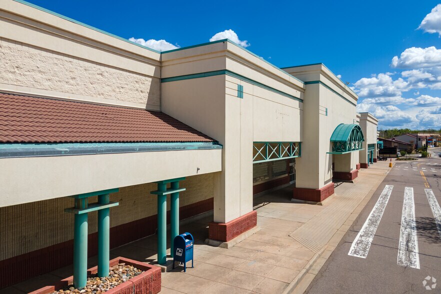 More Photos Of 7408-7490 S University Blvd, Littleton Unknown For Lease