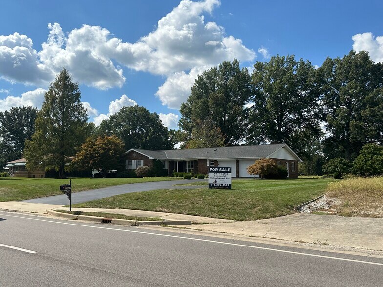 More Photos Of 2307 S Center St, Maryville Land For Sale