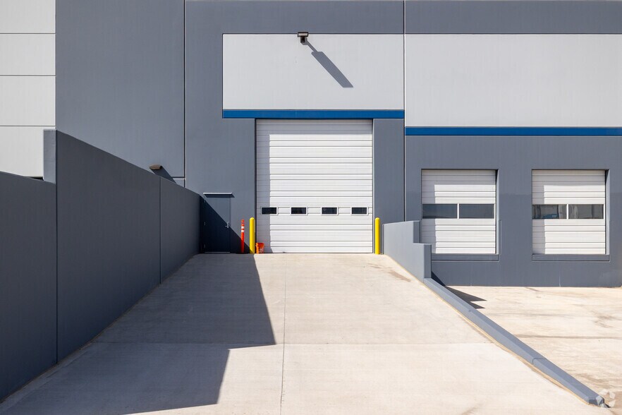 More Photos Of 20600 E 35th Dr, Aurora Industrial For Lease