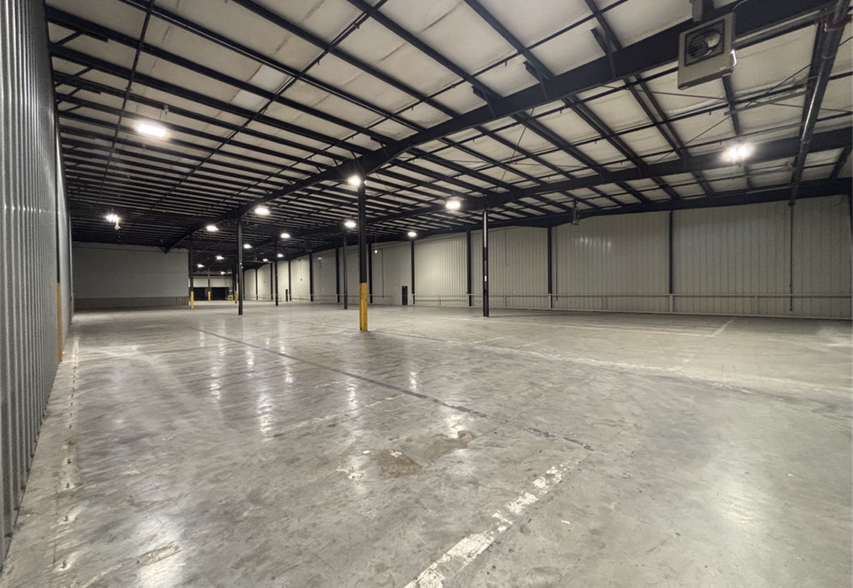More Photos Of 100 Industrial Rd, Red Springs Manufacturing For Lease