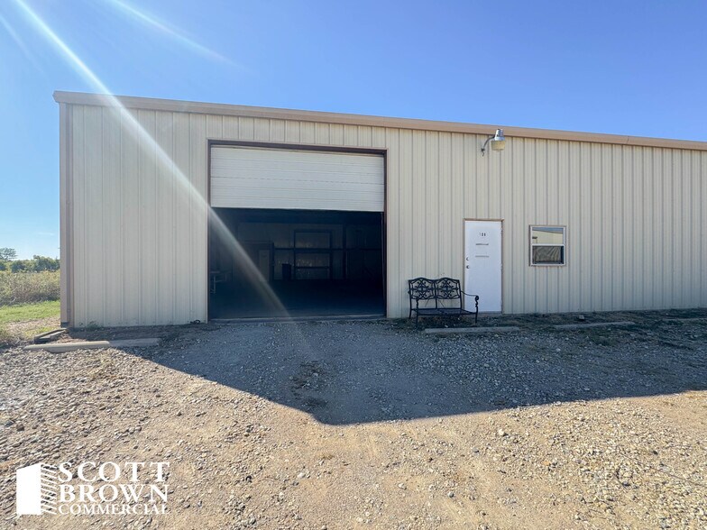 More Photos Of 900 Utility Rd, Sanger Unknown For Lease