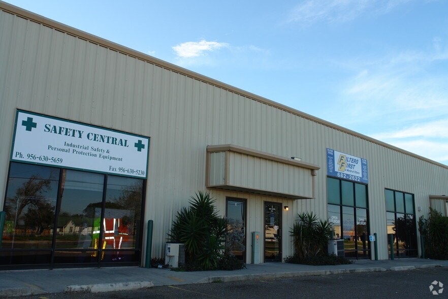 Primary Photo Of 301 N McColl Rd, McAllen Service For Lease
