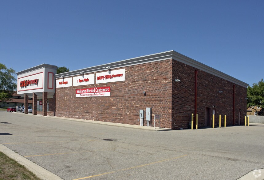 More Photos Of 2375 28th St SW, Wyoming Drugstore For Lease