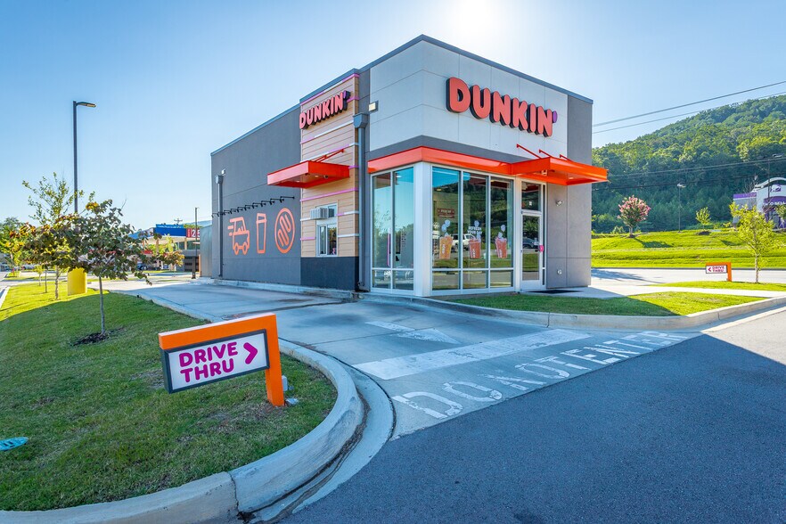 Primary Photo Of 9342 Dayton Pike, Soddy Daisy General Retail For Sale