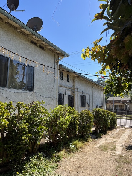 More Photos Of 3333 Division St, Los Angeles Apartments For Sale