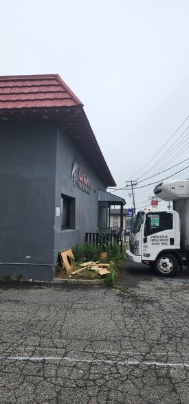 More Photos Of 320 Bergen Blvd, Fairview Restaurant For Lease