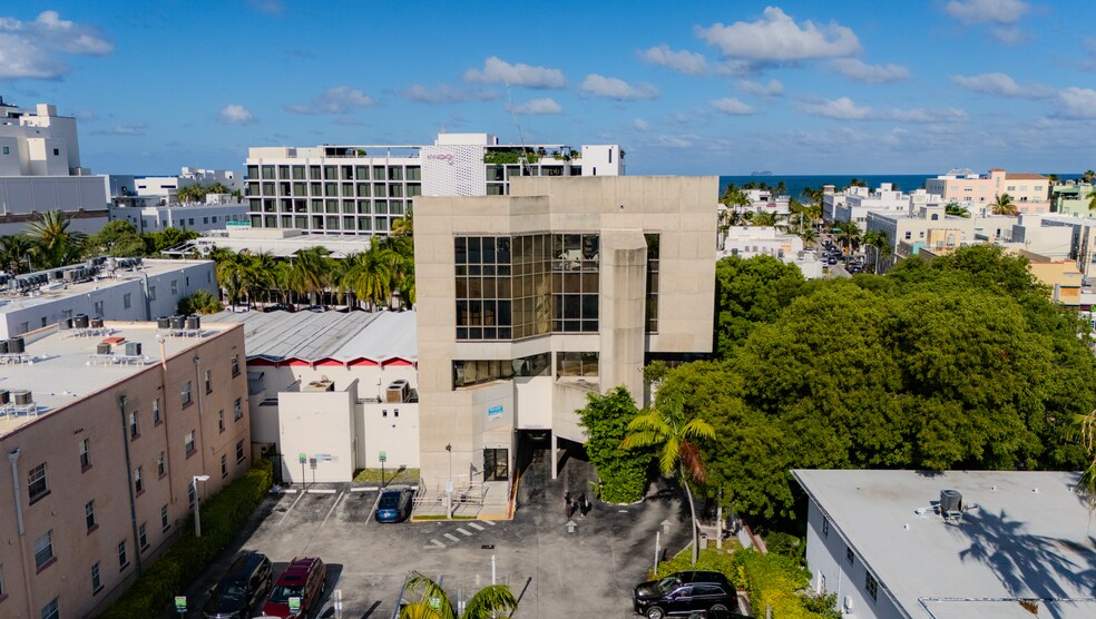 More Photos Of 930 Washington Ave, Miami Beach Office For Lease
