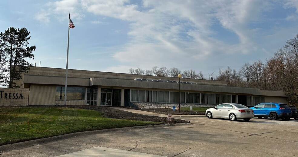 More Photos Of 2711 Circleport Dr, Erlanger Manufacturing For Sale