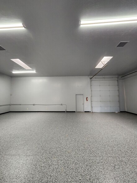 More Photos Of 6570 E 6th St, Prescott Valley Warehouse For Lease