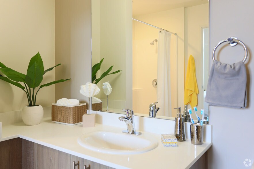 More Photos Of 1221 SW 11th Ave, Portland Apartments For Lease