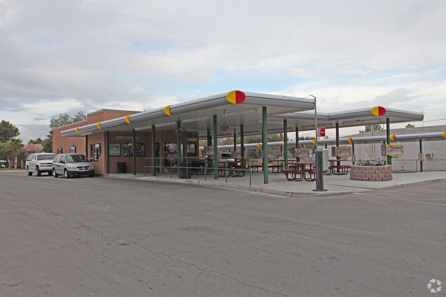 Primary Photo Of 3431 N Rancho Dr, Las Vegas Fast Food For Sale