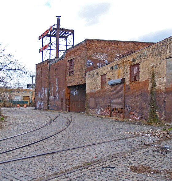 More Photos Of 901 N Canal St, Philadelphia Warehouse For Lease