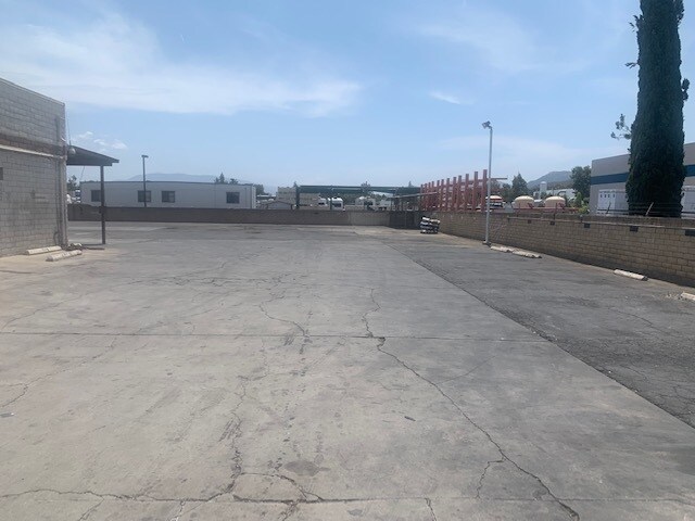 More Photos Of 43136 Rancho Way, Temecula Service For Sale