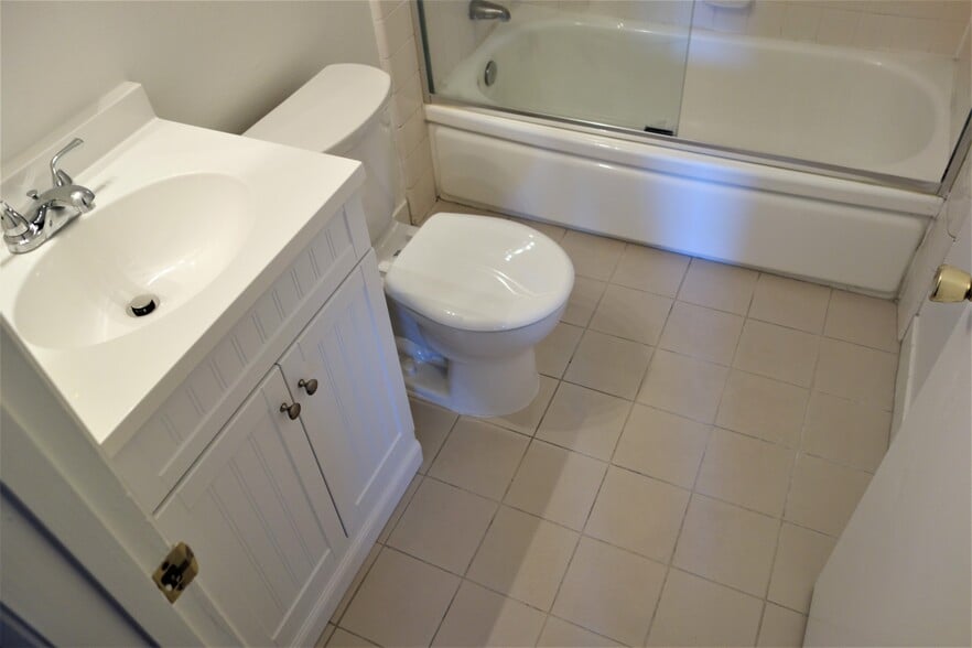 More Photos Of 433 Sonoma Ave, Santa Rosa Apartments For Sale