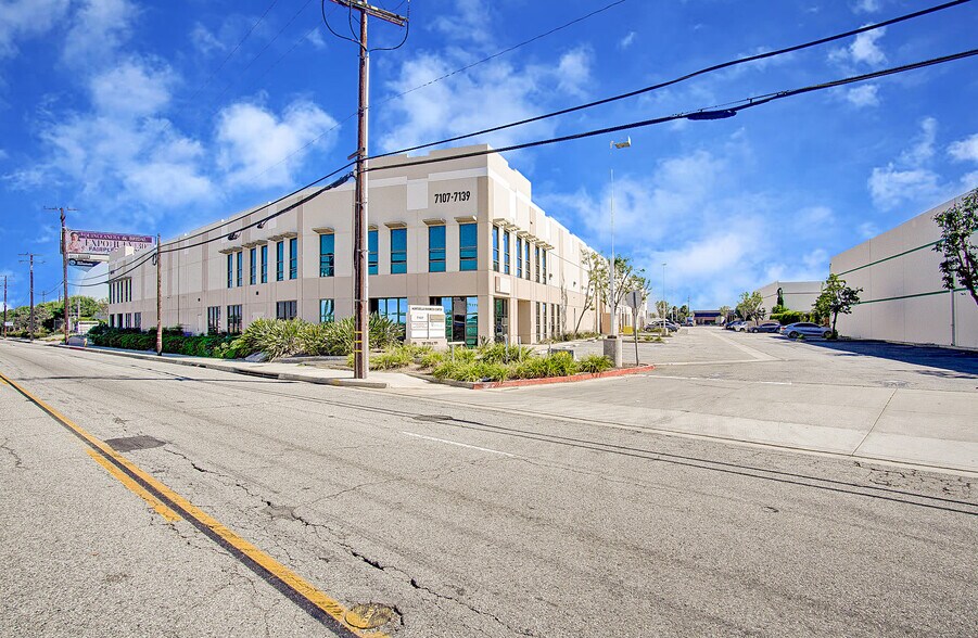 Primary Photo Of 7133 Telegraph Rd, Montebello Warehouse For Lease