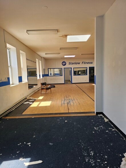 More Photos Of 629 Broadway, Bayonne Medical For Sale