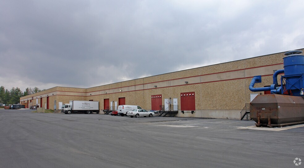 More Photos Of 202 Lane Ct, Dulles Warehouse For Sale