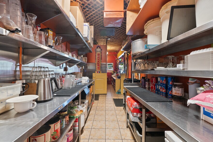 More Photos Of 10853-10855 Venice Blvd, Los Angeles Freestanding For Sale