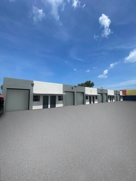 More Photos Of 1724 NW 22nd St, Miami Warehouse For Lease
