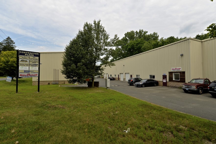 More Photos Of 35 Starr Rd, Danbury Warehouse For Lease
