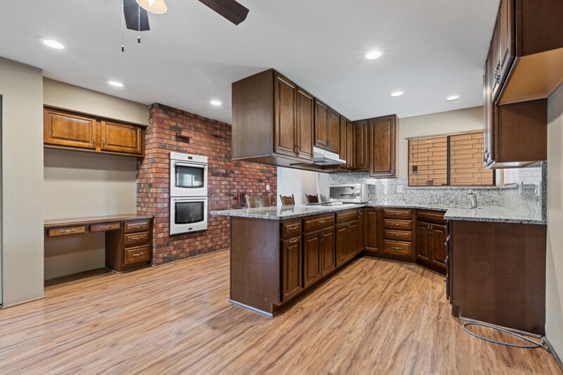 More Photos Of 13905 Old Virginia Rd, Reno Flex For Sale