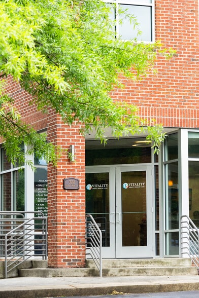More Photos Of 300 Regent Park Ct, Greenville Office For Lease