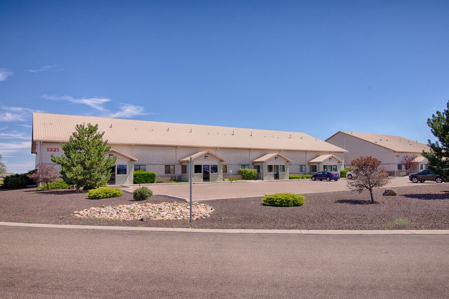 More Photos Of 1321 E Lumbermans Loop, Show Low Warehouse For Lease