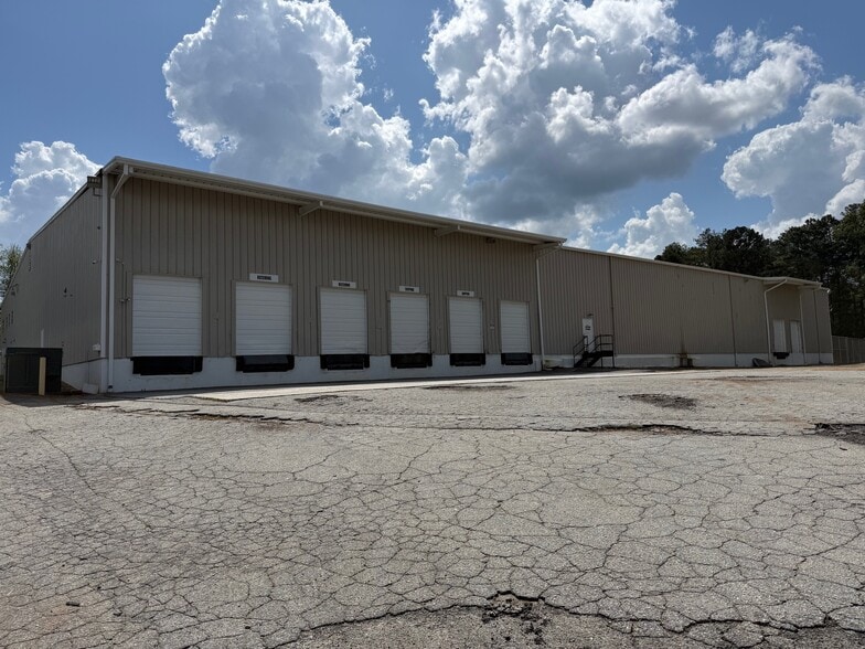 Primary Photo Of 1721 Old Covington Rd NE, Conyers Warehouse For Lease