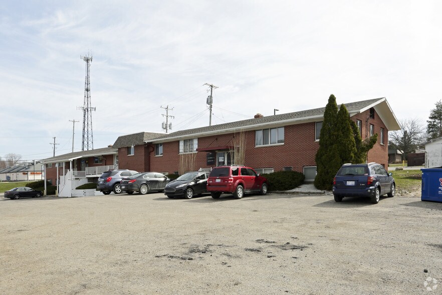More Photos Of 4225 W Main St, Kalamazoo Office For Sale