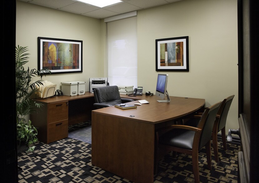 More Photos Of 10101-10121 W Sample Rd, Coral Springs Unknown For Lease