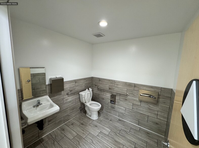 More Photos Of 17383 Manthey Dr, Lathrop Light Distribution For Lease