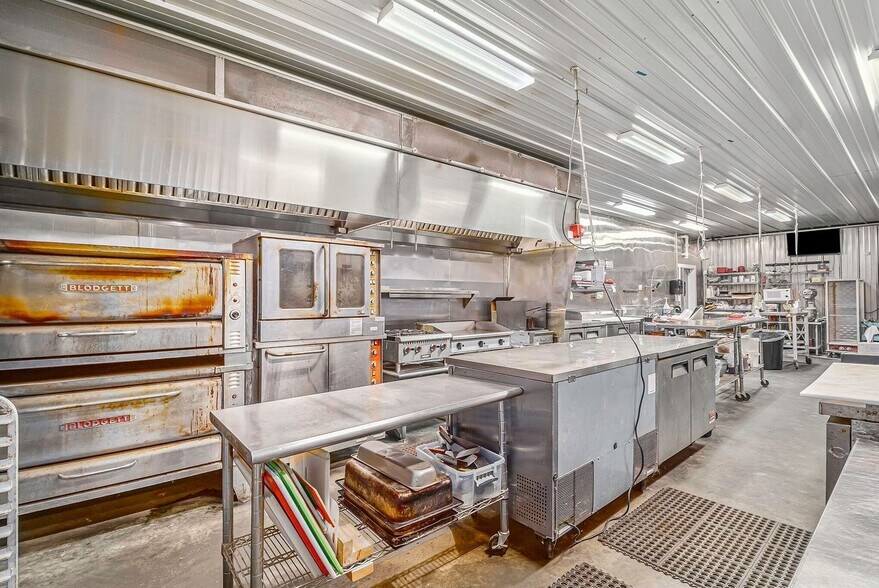 More Photos Of 44947 W Red Arrow Hwy, Paw Paw Restaurant For Sale