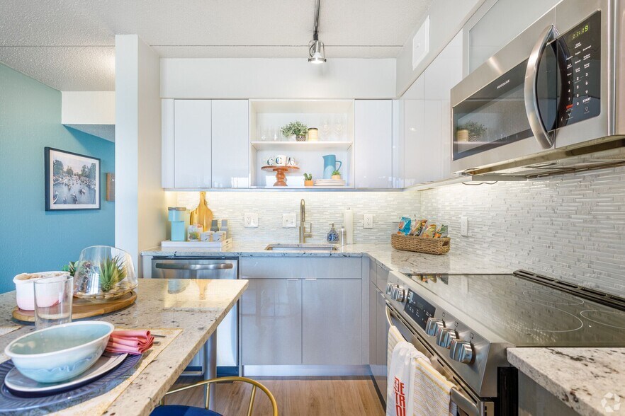 More Photos Of 750 Chene St, Detroit Apartments For Sale