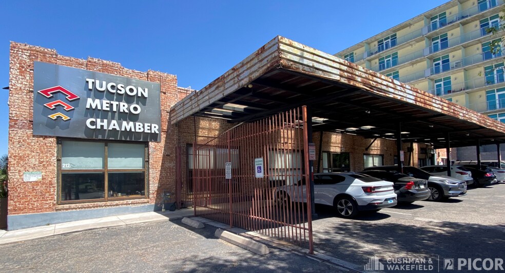 More Photos Of 210-220 E Broadway Blvd, Tucson Freestanding For Sale