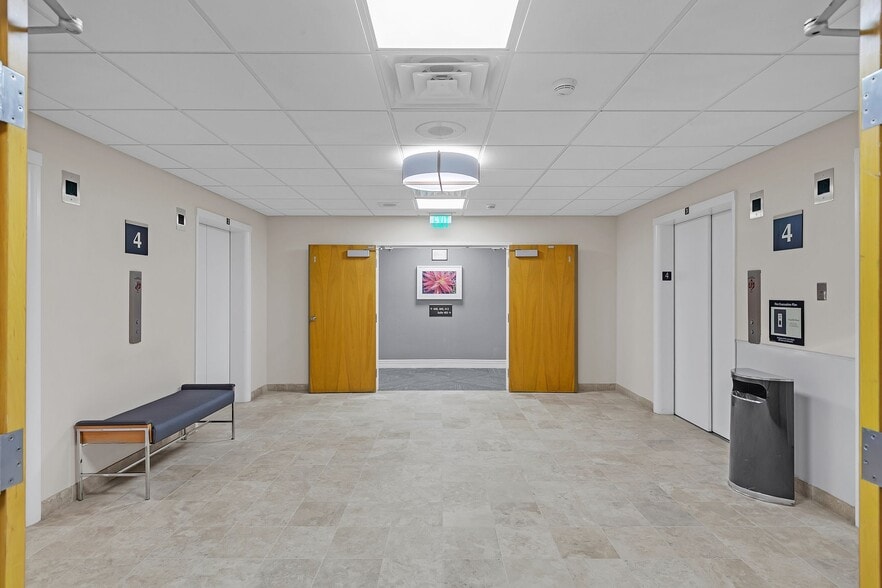 More Photos Of 5855 Bremo Rd, Richmond Medical For Lease